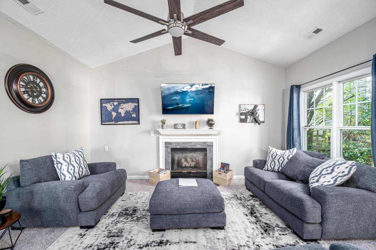 Cozy Industrial Kildaire Farms Home- Near Downtown Cary Ngoại thất bức ảnh