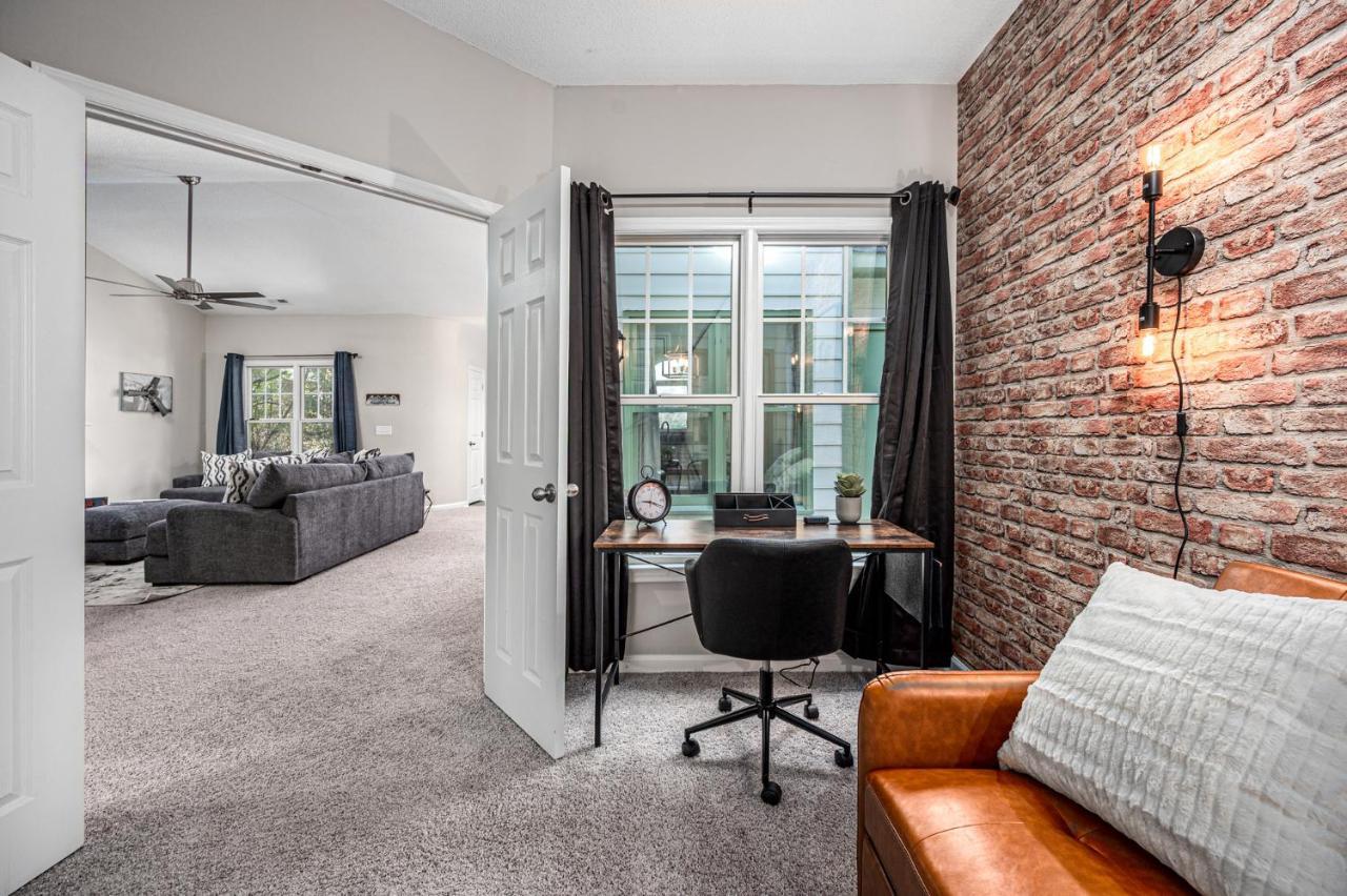 Cozy Industrial Kildaire Farms Home- Near Downtown Cary Ngoại thất bức ảnh
