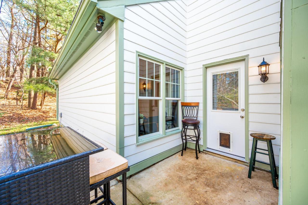 Cozy Industrial Kildaire Farms Home- Near Downtown Cary Ngoại thất bức ảnh