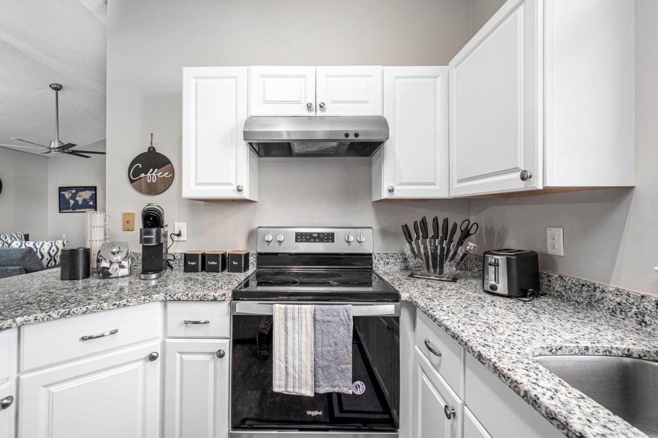 Cozy Industrial Kildaire Farms Home- Near Downtown Cary Ngoại thất bức ảnh